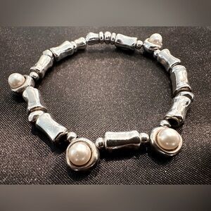 Uno De 50 Bracelet Silver Tone Faux Pearl 7.25" Adjustable